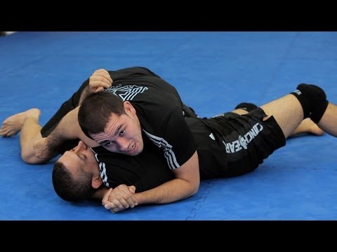 Arm Triangle Choke from Top Half Guard | MMA Submissions