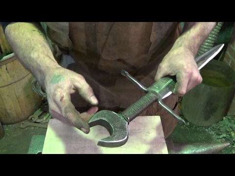 Blacksmithing - Forging A One Piece Sword From An Old Wrench