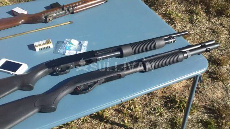 Mossberg 500  and Remington 870 side by side