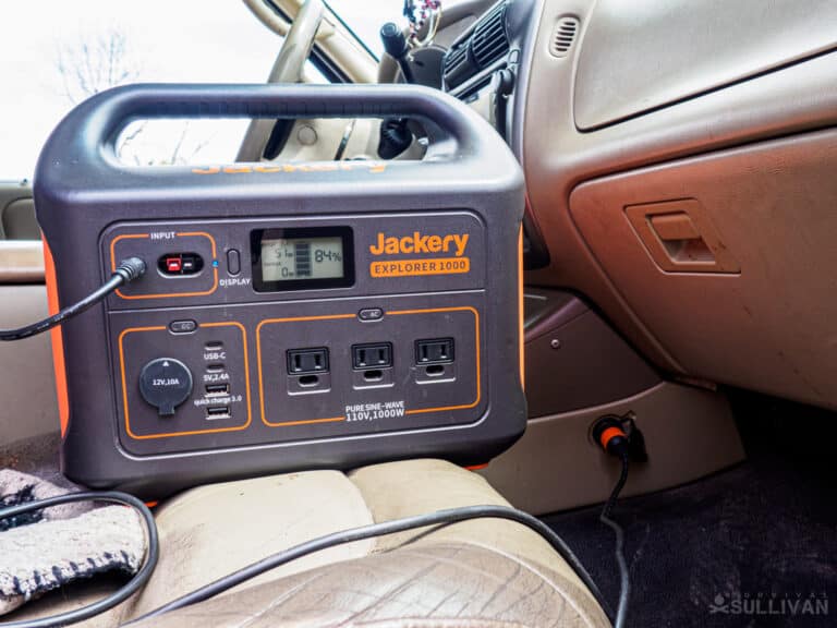 jackery explorer 1000 car charger in use