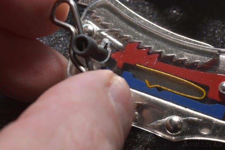 turning the delta key inside handcuff