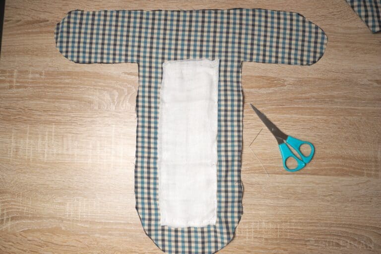 DIY diaper with sewn padding