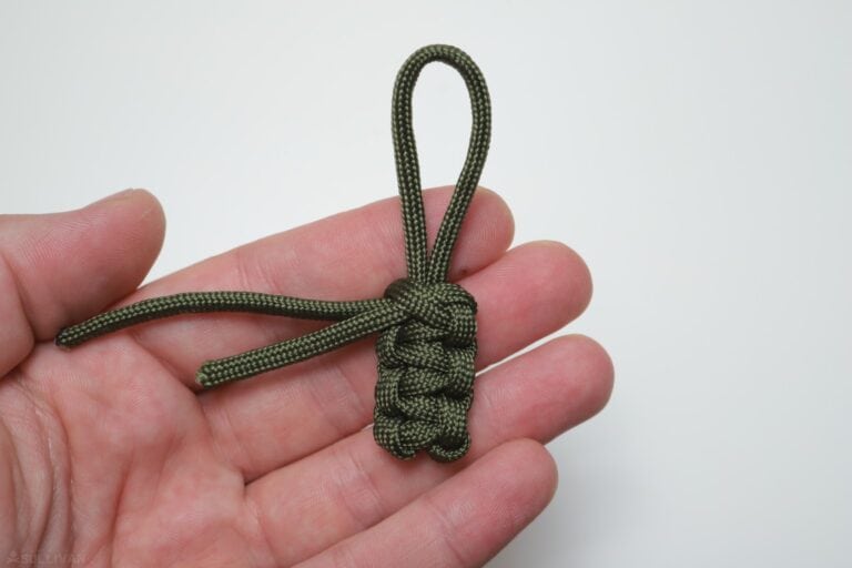 cobra knot paracord zipper pull with loose ends