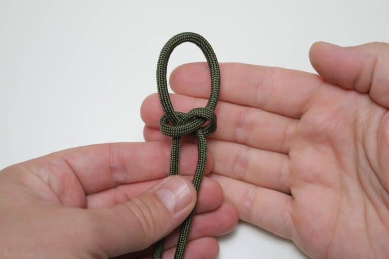 snake knot parallel ends