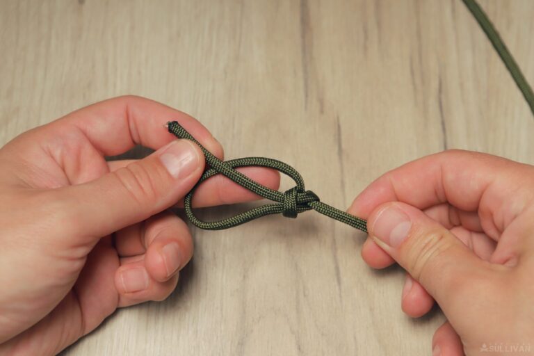 tightening the bowline knot