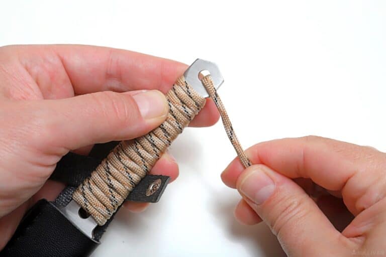 paracord handle wrap move loose end to the right of the handle