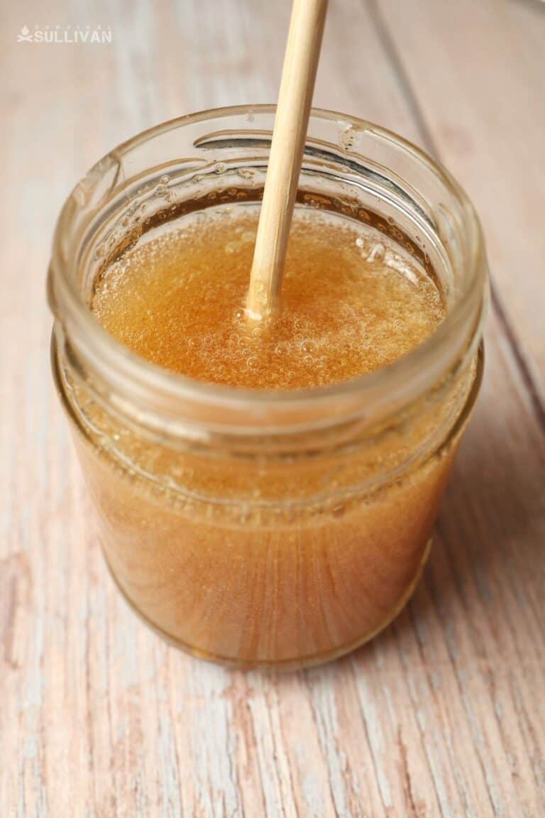 mixing gelatin and water