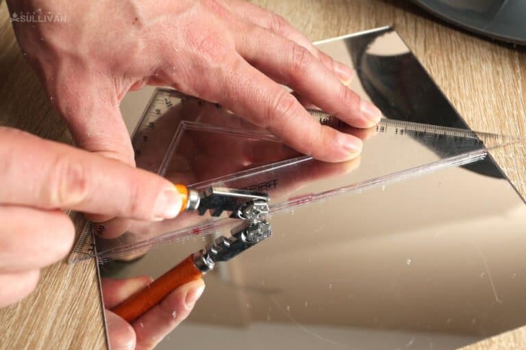 cutting mirror with glass cutter